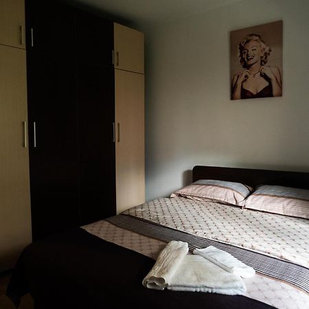 Apartament Dacul Hunedoara Eksteriør bilde