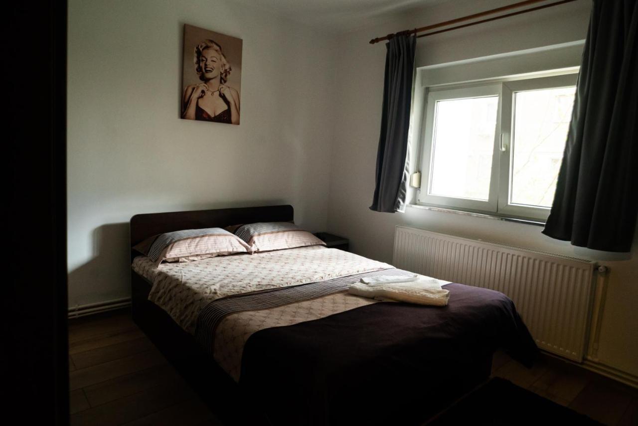 Apartament Dacul Hunedoara Eksteriør bilde