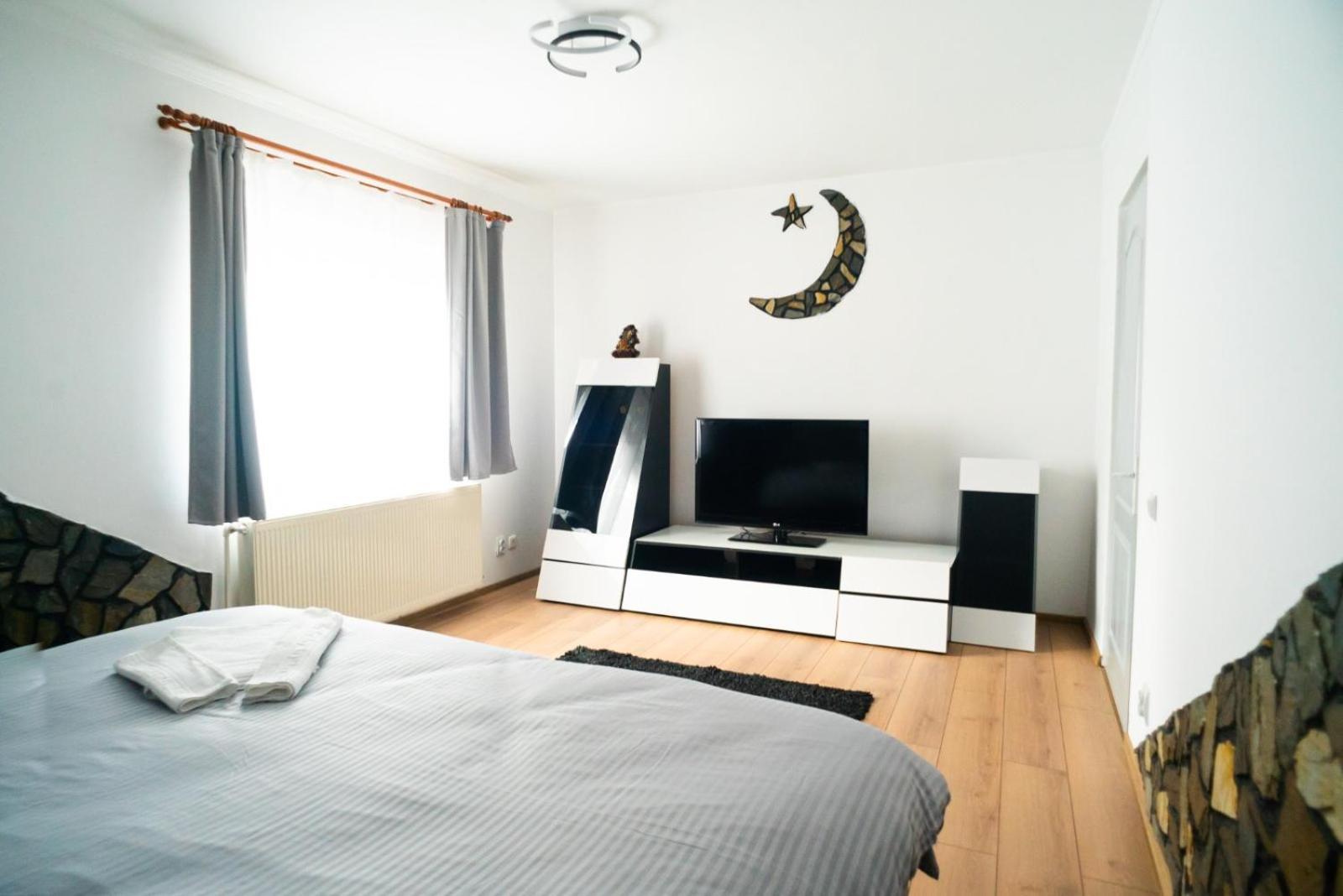 Apartament Dacul Hunedoara Eksteriør bilde